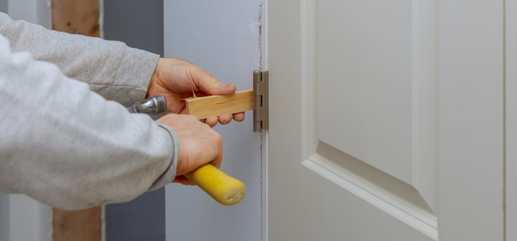 fiberglass entry door repair in Avenal