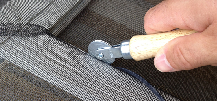 metal screen door repair in Avenal